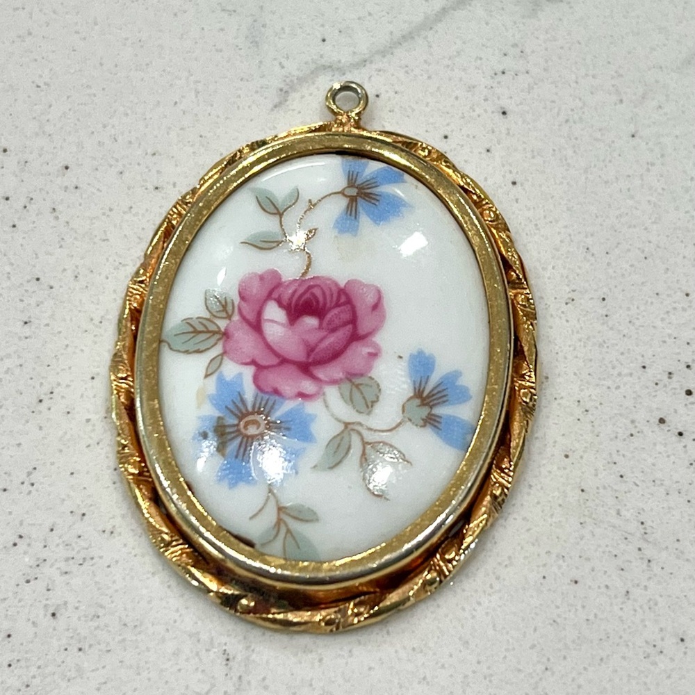 Vintage LIMOGES Hand Painted Flowers Rope Edge Oval Brooch Pin France